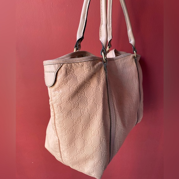 ๐ฏ Authentic Gucci Pink Guccissima Tote Bag - Picture 4 of 16